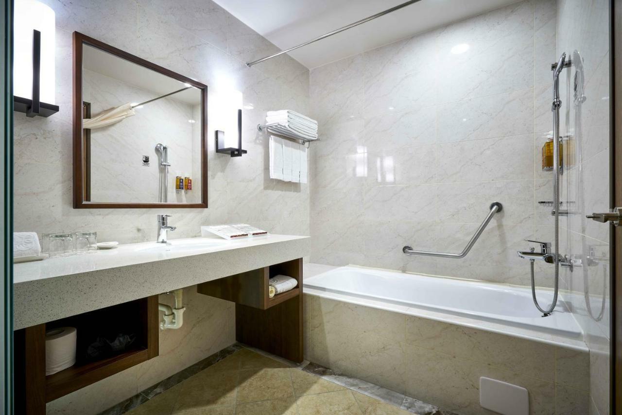 Lailai Hotel Taichung Dış mekan fotoğraf